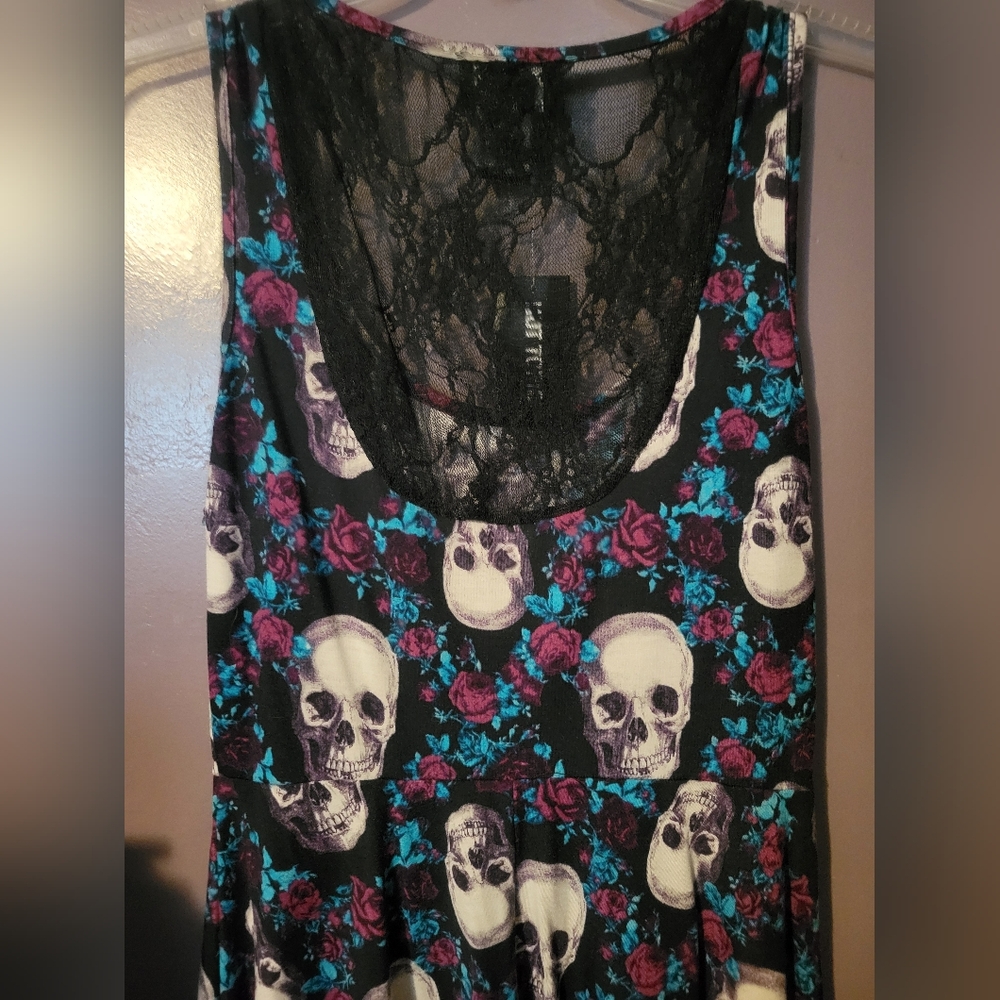 NWT Midnight Hour Hot Topic Skull and Lace Dress - Picture 2 of 2